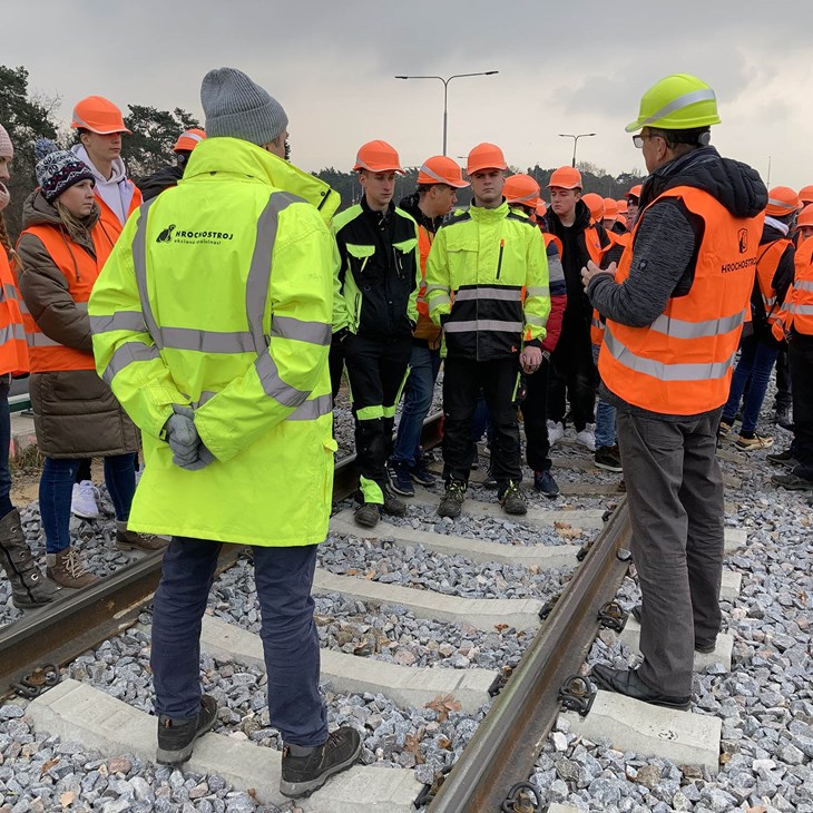 7D904F36 8768 4EA6 AAFE 5F4D7669225D